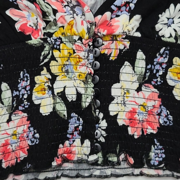 NWT Forever 21 Floral Top - Picture 4 of 6